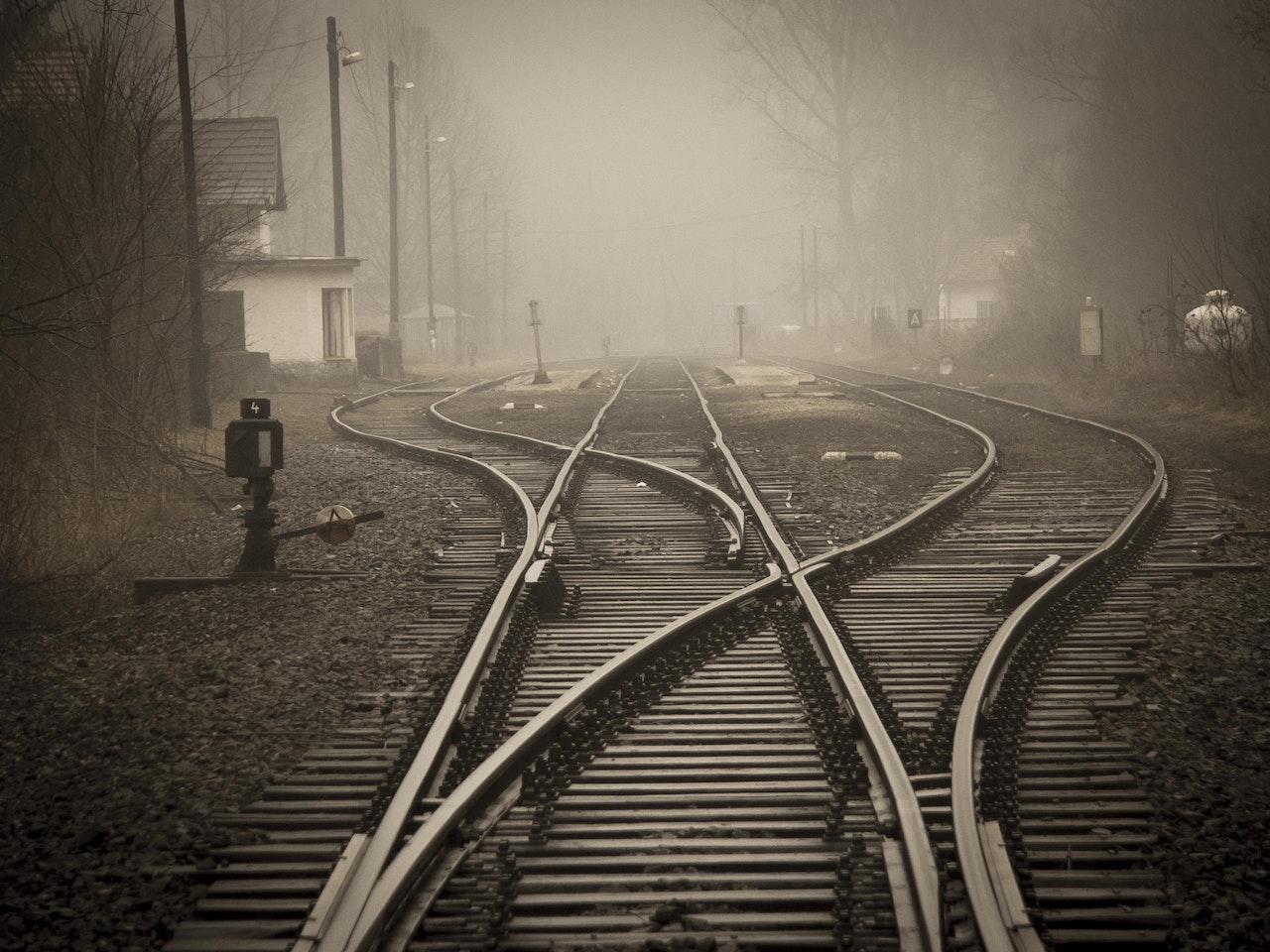 Implement A* Shortest Path using Neo4j
